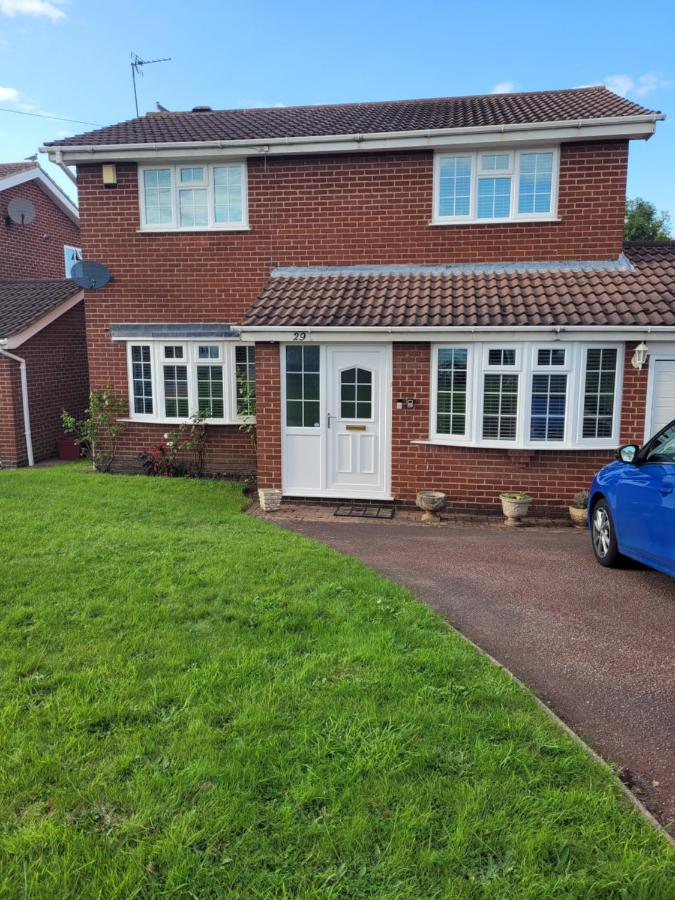 Holiday home 4-bedroom Near Ema, Sleeps 6 *