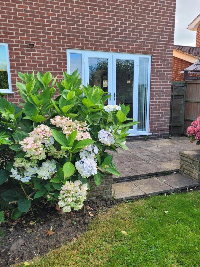 4-bedroom Near Ema, Sleeps 6 Holiday home *